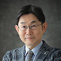 八木　哲夫